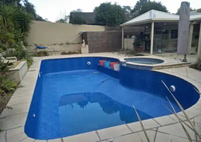 Wantirna, Maui Liner