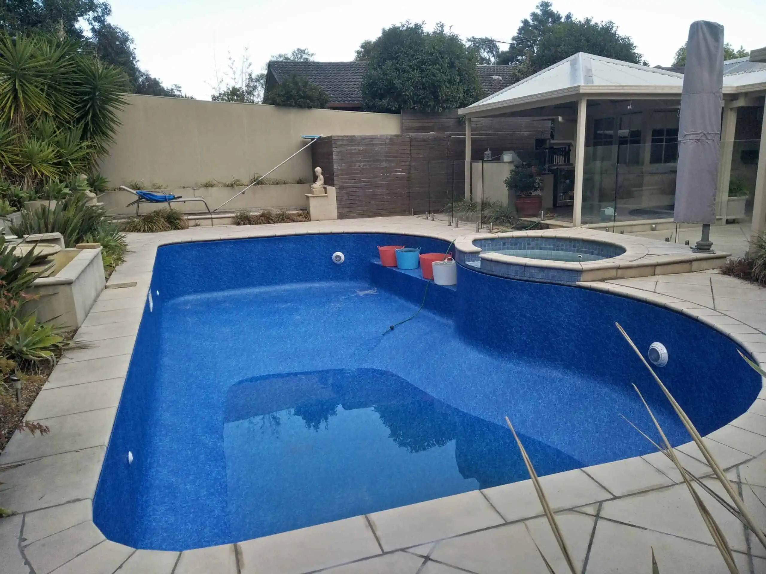 4 Cass ave Croydon Bahama Liner